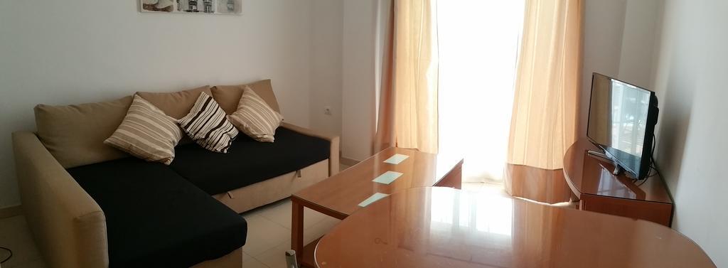Apartment Ambrosia Нерха Екстериор снимка